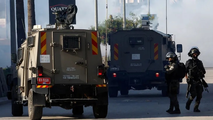 ارتفاع مصابي عمليتي طعن ودهس.. و"تحييد" المنف